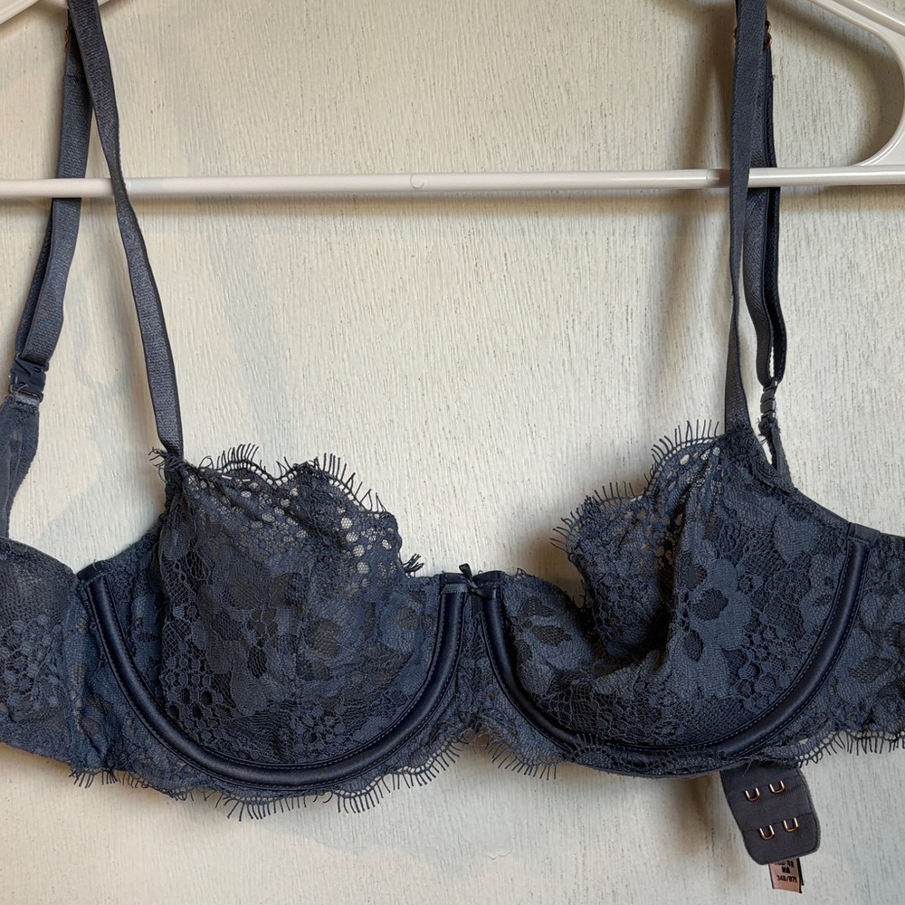 Victoria's Secret set Underwire Demi Bra & underwear grey blue color